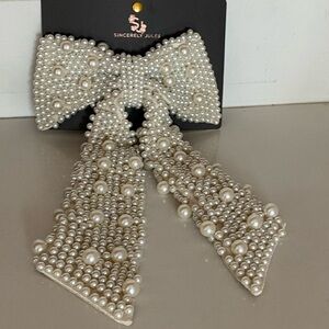 🆕 Sincerely Jules Gorgeous Pearl Beaded Bow Hair Clip